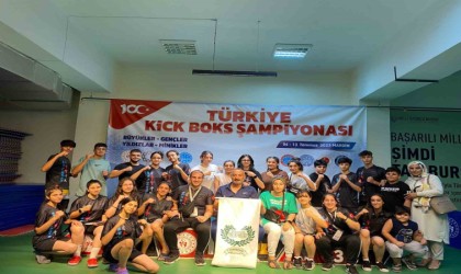 Yenişehir Belediyesi kick boks sporcuları Avrupa Şampiyonasında
