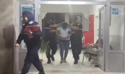 Zeytin tankında çıplak sepetleme görüntüsüne tutuklama