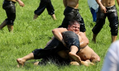 8. Yuntdağı Yağlı Pehlivan Güreşleri başladı
