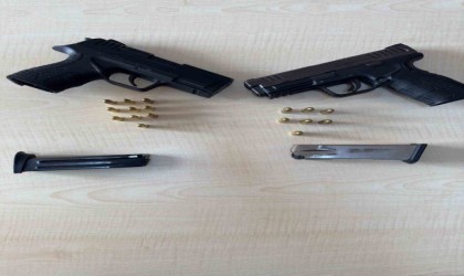 Akhisarda 2 kişiyi silahla yaralayan şüpheliler yakalandı