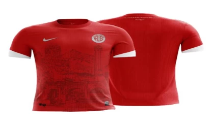 Antalyaspor’un kırmızı forması sokak hayvanlarına adandı