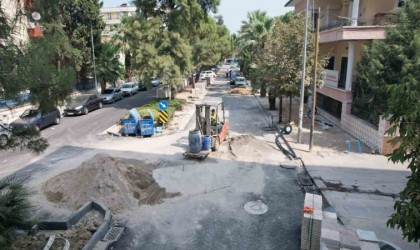 Atatürk Bulvarında alt ve üstyapı çalışmaları sürüyor