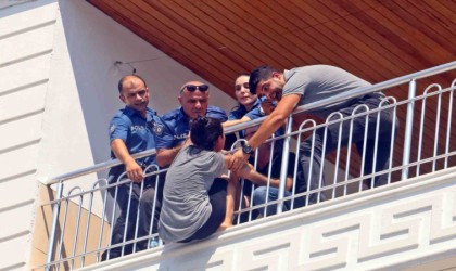 Babasından daire talebi reddedilen genç kadın çılgına döndü