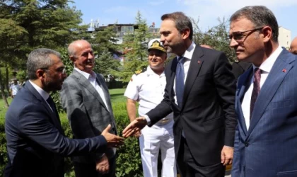 Bakan Bayraktar: Van’da petrol sondajı yapacağız