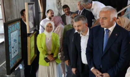 Bakan Ersoy: Kültür Yolu Festivallerini yaygınlaştıracağız (2)