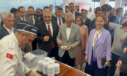 Bakan Uraloğlu, Gaziantepte aşure yedi