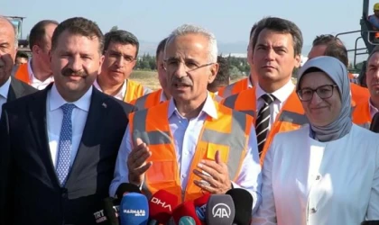 Bakan Uraloğlu: Terör örgütlerinin belini kırdık (2)