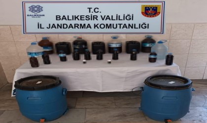 Balıkesirde kaçak içki operasyonu