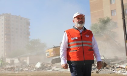 Başkan Çolakbayrakdar: 50 yıllık sorunları çözerken Kocasinanın gelecek 50 yılını planlıyoruz