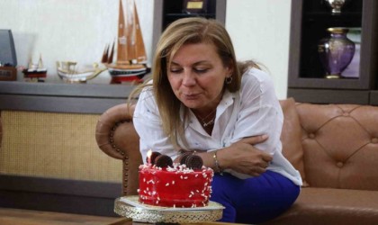 Başkan Köseye sürpriz doğum günü