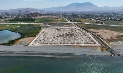 Başkan Vekili Aydın ‘Sahil Bandı Proje alanında incelemelerde bulundu