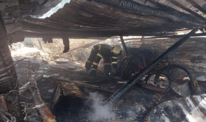 Burdurda odunluk yangını büyümeden söndürüldü