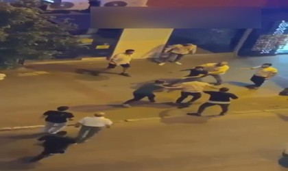 Bursada bıçaklı kavga kamerada: 1 yaralı