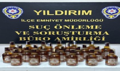Bursada durdurulan otomobilde kaçak içki ele geçirildi