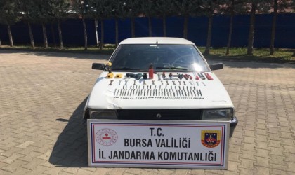 Bursada trafik levhalarını çalan hırsızlar tutuklandı