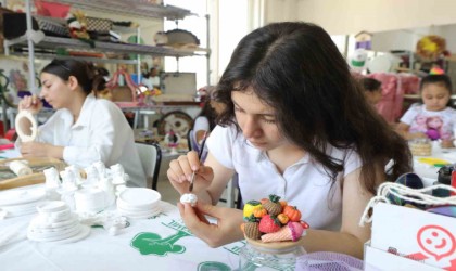 Dekoratif ahşap boyama kursu yoğun ilgi görüyor