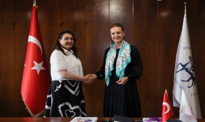 DEÜ iş dünyasının başarılı kadınlarını konuk etti