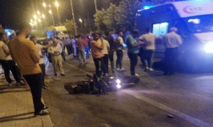 Diyarbakır’da otomobilin çarptığı motosiklet sürücüsü ağır yaralandı