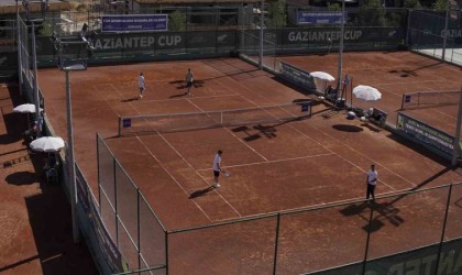 Doğu ve Güneydoğu Anadolu Tenis Takım Şampiyonası Gaziantepte başladı