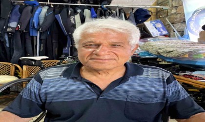 Eğitim için daldılar, su altında çöp topladılar