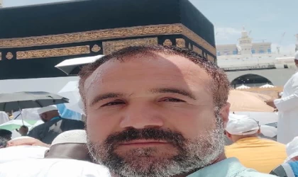 Elektrik direğinde akıma kapılarak öldü