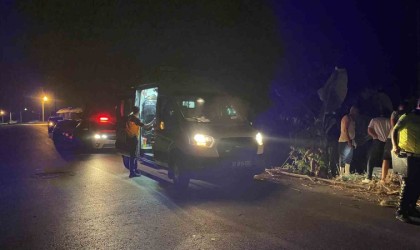 Gazipaşada 2 motosiklet kafa kafaya çarpıştı