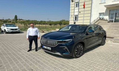 Gedizde Kaymakam Hakan Alkan TOGG ile deneme sürüşü gerçekleştirdi