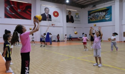 Gençler yaz tatilini Haliliye Belediyesiyle geçiriyor