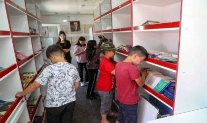 Gezici Kütüphane Hem Eğlendiriyor Hem Öğretiyor
