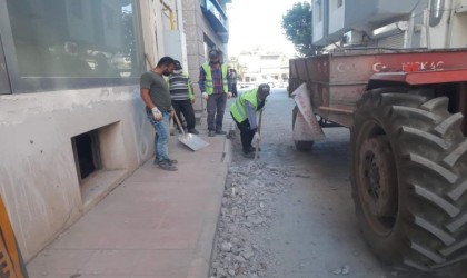 Gölbaşı Belediyesi temizlik işleri çalışıyor