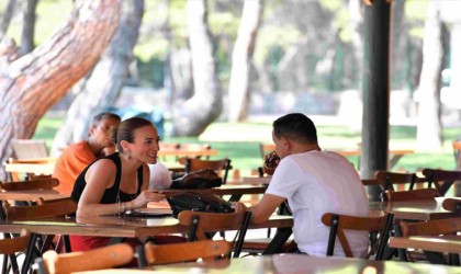 Halk Masa, Hayat Parkta