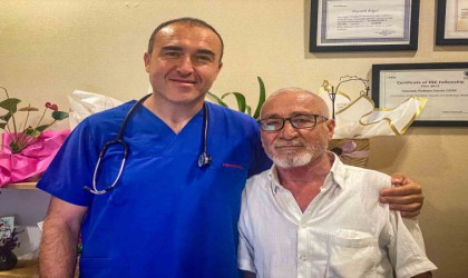 Hasta eşine bakmak için ameliyat olmayı reddeden yaşlı adamdan fedakarlık örneği