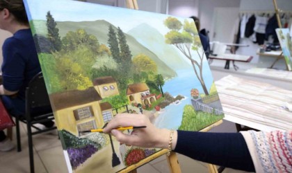 Hayallerini tuvale döküyorlar