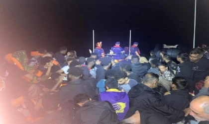 İzmir’de 208 kaçak göçmen kurtarıldı, 184 göçmen yakalandı