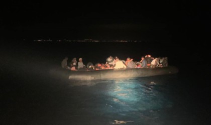 İzmirde 45 düzensiz göçmen yakalandı