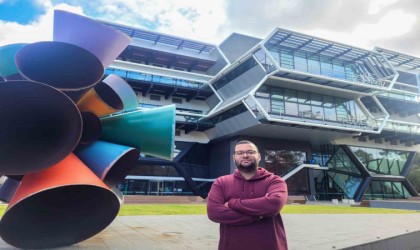 İzmirden Avustralyaya başarılı eğitim yolculuğu