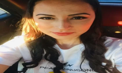 Kadıköy’de 4’üncü kattan atıldığı öne sürülen Fatma Duygu, ağabeyinin yanına defnedildi