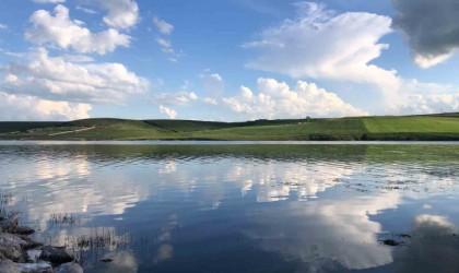 Kars Baraj Gölünde kartpostallık görüntüler