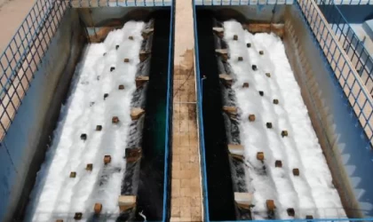 Kentte hortumla yıkama yasaklandı; tüketim artışı sürerse sıra halı yıkama fabrikalarında