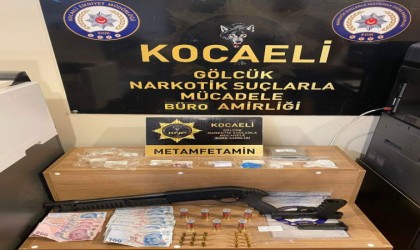 Kocaelide narkotikten 2 farklı uyuşturucu operasyonu