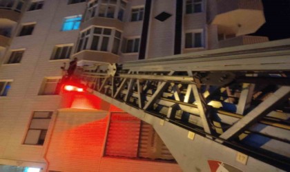 Kötü kokuların geldiği evden ceset çıktı