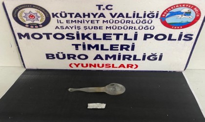 Kütahyada bir kişinin üzerinde uyuşturucu ele geçirildi
