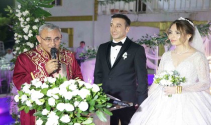 Kütahyalı milli atlet Halil Akkaş, Gizem Yılmaz ile dünya evine girdi