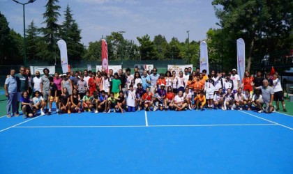 Manisada yapılan (ANALİG) tenis yarı final müsabakaları tamamlandı