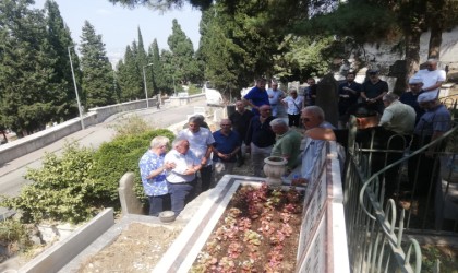 Murat Gülez, kabri başında dualarla anıldı