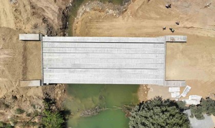 Naras Köprüsünde çalışmalar sürüyor