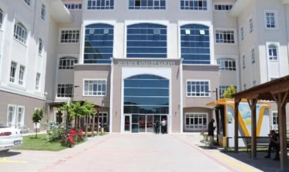 Ölüme sebebiyetten yargılanan 2 polis, suçlamaları reddetti