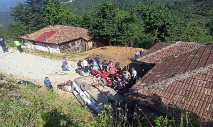 Orduda otomobil şarampole devrildi: 3 ölü, 2 yaralı