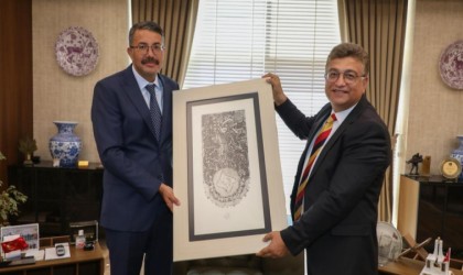 Rektör Kızıltoprak, Kütahya Valisi Ali Çelik ile bir araya geldi