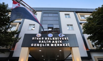 Salih Aşık Gençlik Merkezi hizmete açıldı
